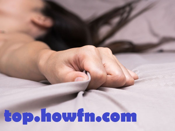 naked pillow fight gif hustler love machine